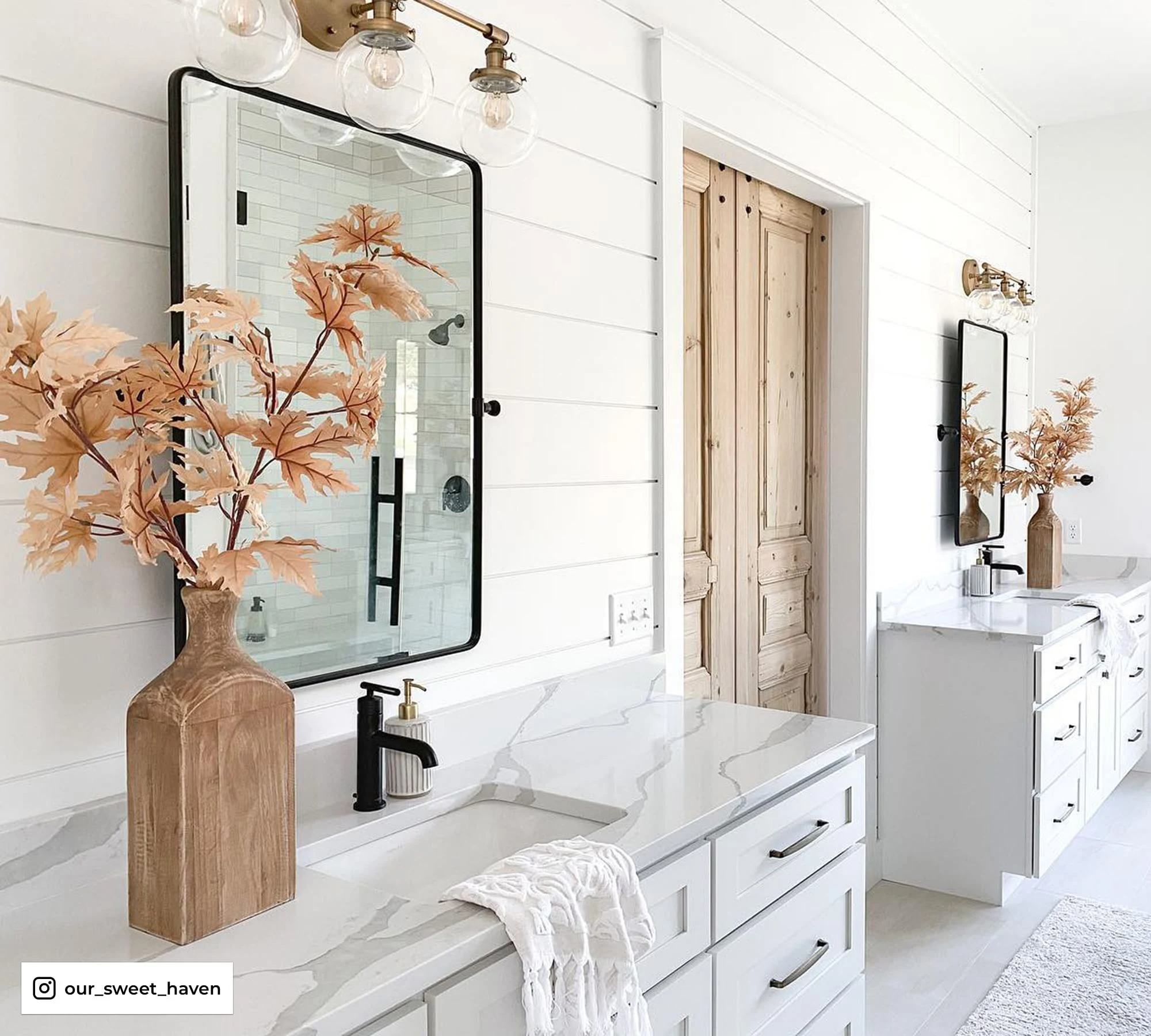 Cheap Modern Vanity Table Double Mirror and Double Sinks Bathroom Cabinet Luxury Bathroom Vanity